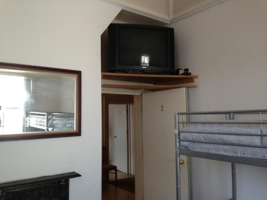Brownlows Inn Guest House Formerly The King Harry Accommodation ليفربول الغرفة الصورة